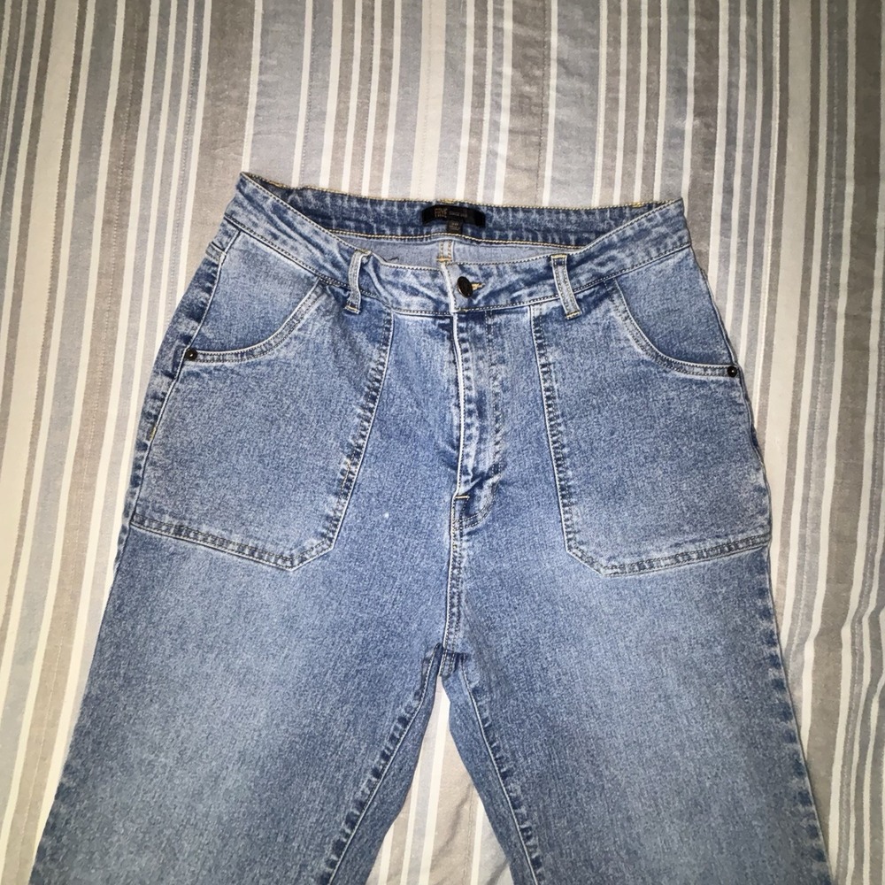 Frye Women's High Rise Wide Leg Flare Jeans Medium Wash Blue Denim Size 30 - Picture 3 of 16
